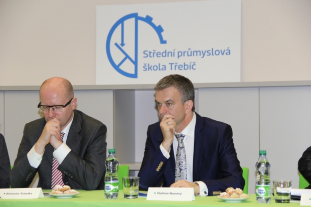 Sobotka osobně podpoří stavbu pátého bloku jaderné elektrárny Dukovany