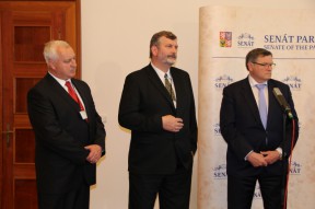 Starosta Rouchovan Vladimír Černý  informoval a náladě občanů v regionu. 