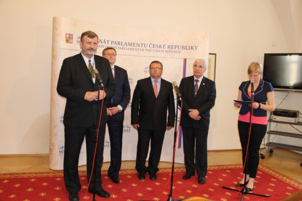 Samosprávy vyzvaly vládu, aby rozhodla o Dukovanech