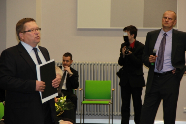 Výzva premiérovi Sobotkovi