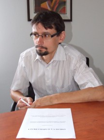Vítězslav Jonáš při jednání s Viktorem Velkem.